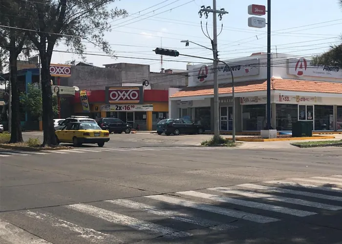Hostal Guadalajara Cosmopolitan Providencia